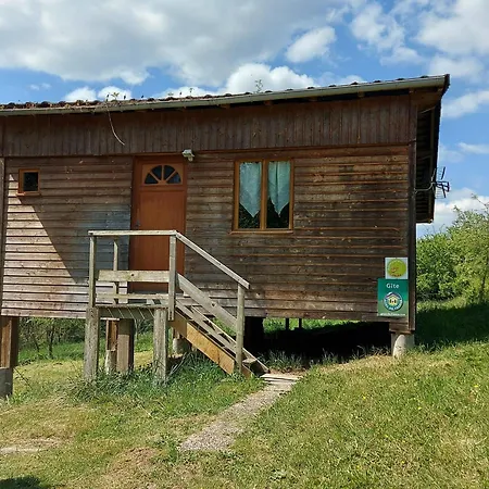 Au Calme Avec Terrasse, Acceptant Les Animaux, Parking Et Wi-fi Inclus - Fr-1-584-108 Velle-sur-Moselle