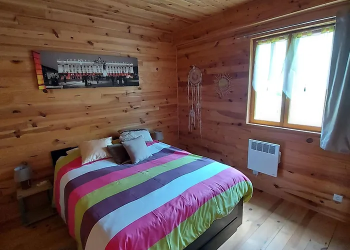 Au Calme Avec Terrasse, Acceptant Les Animaux, Parking Et Wi-fi Inclus - Fr-1-584-108 * Velle-sur-Moselle