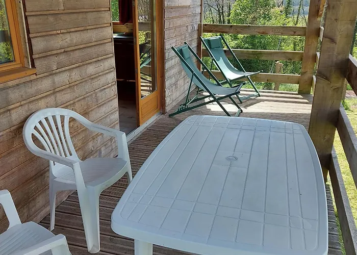 Au Calme Avec Terrasse, Acceptant Les Animaux, Parking Et Wi-fi Inclus - Fr-1-584-108 * Velle-sur-Moselle