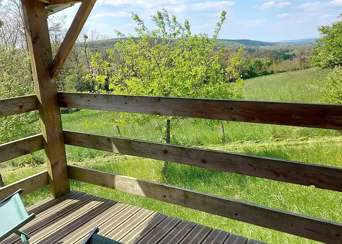 Au Calme Avec Terrasse, Acceptant Les Animaux, Parking Et Wi-fi Inclus - Fr-1-584-108 Prázdninový dům